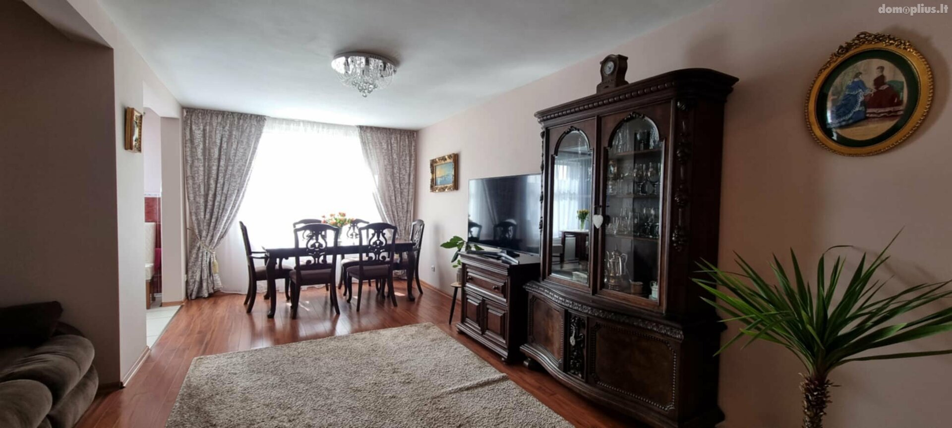 Parduodamas gyvenamasis namas Šiaulių rajono sav., Kuršėnuose, Ryto g.