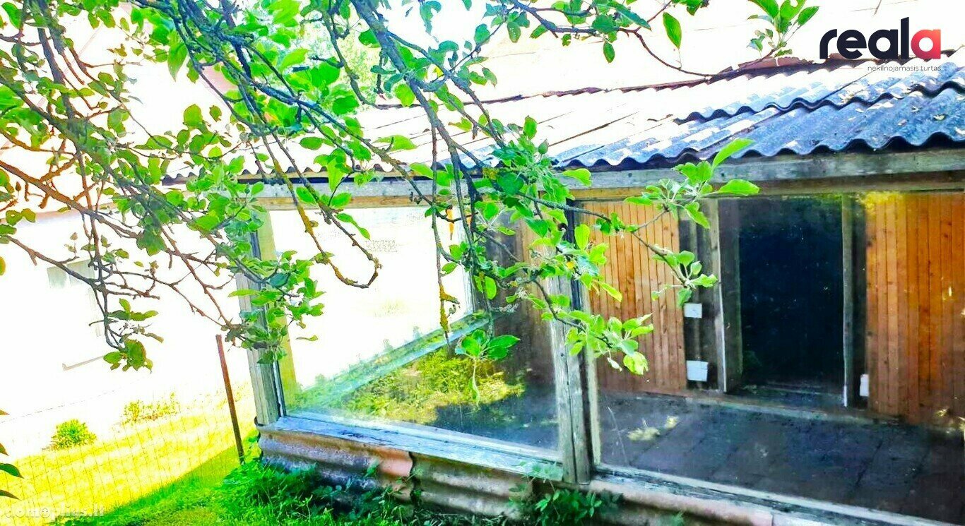 Parduodama gyvenamojo namo dalis Kaišiadorių rajono sav., Žasliuose, Vilniaus g.