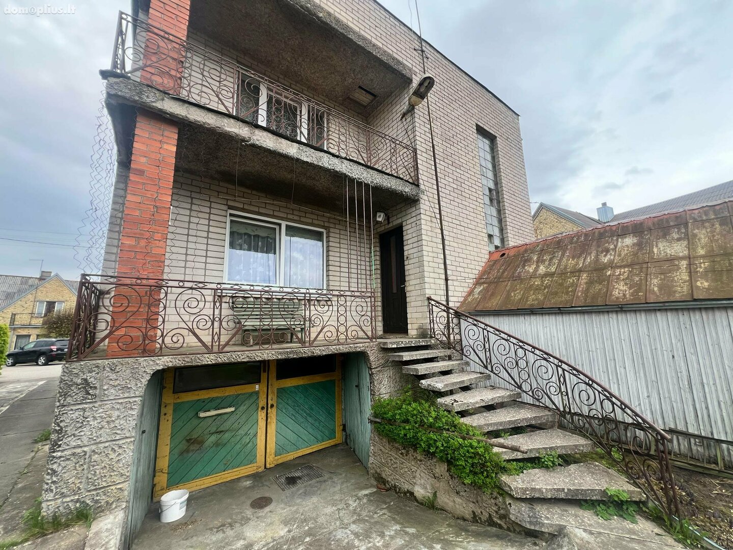 Parduodamas gyvenamasis namas Kelmės rajono sav., Kelmėje, Smėlio g.