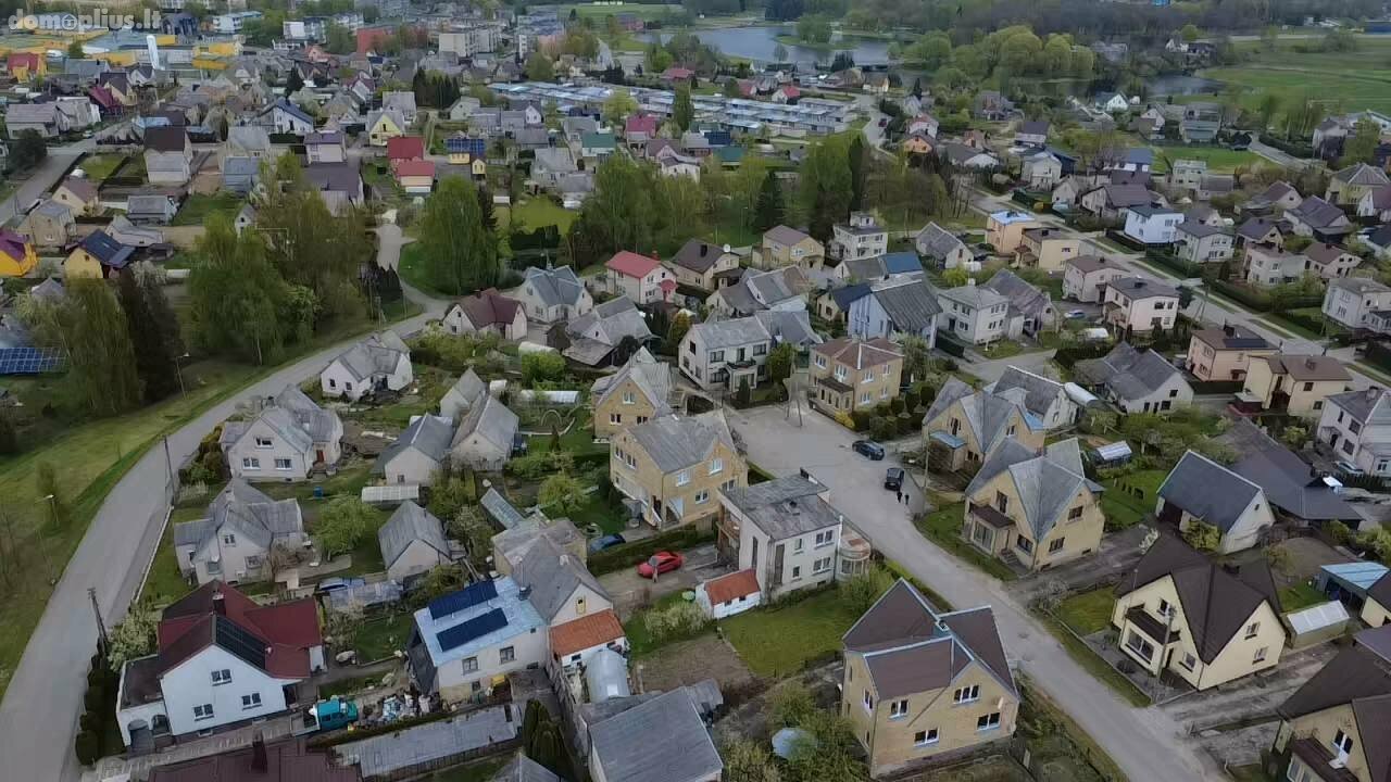 Parduodamas gyvenamasis namas Kelmės rajono sav., Kelmėje, Smėlio g.