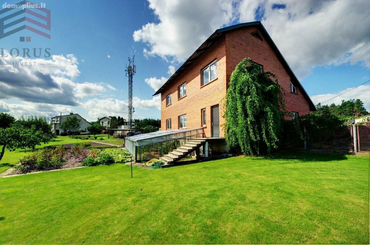 Parduodamas gyvenamasis namas Vilniuje, Antakalnyje, Vismaliukų Sodų 5-oji g.