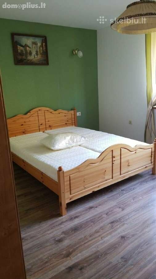 Sodybos nuoma Jurbarko rajono sav., Vidugiryje