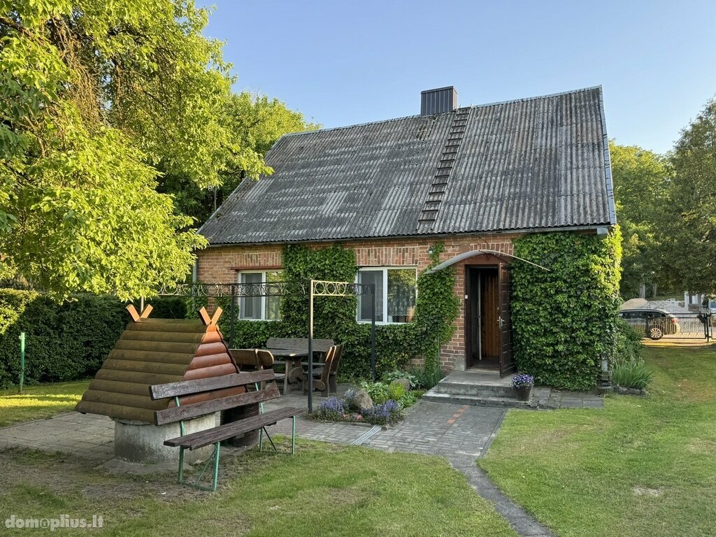 Parduodamas gyvenamasis namas Šiaulių rajono sav., Kurtuvėnuose, Žvejų g.
