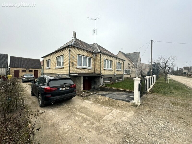 Parduodamas gyvenamasis namas Šiaulių rajono sav., Kuršėnuose, Šilėnų g.