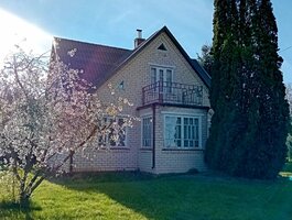 Parduodama sodyba Pakruojo rajono sav., Akmenėliuose, Ežerėlio g.