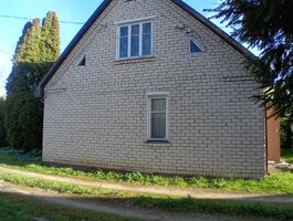 Parduodama sodyba Pakruojo rajono sav., Akmenėliuose, Ežerėlio g.