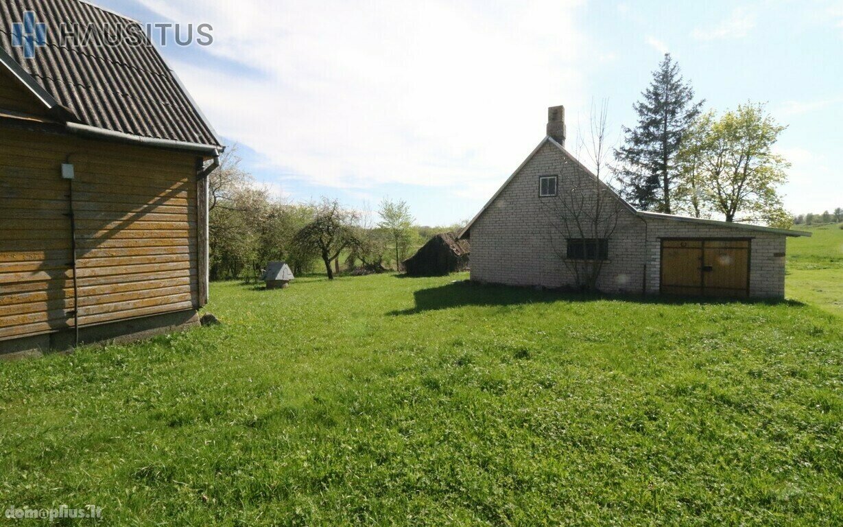 Parduodamas gyvenamasis namas Anykščių rajono sav., Burbiškyje, Parko g.