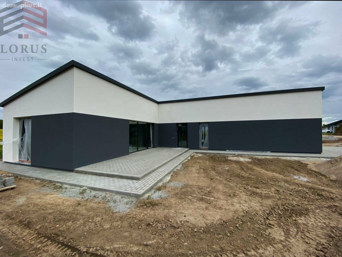 Parduodamas gyvenamasis namas Vilniaus rajono sav., Užugriovyje, Plačioji g.