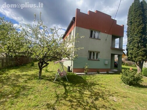 Parduodamas gyvenamasis namas Varėnos rajono sav., Merkinėje, Maksimonių g.
