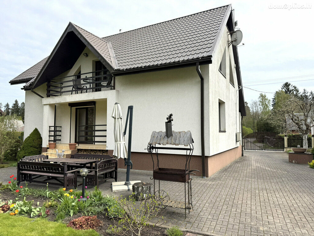 Parduodamas gyvenamasis namas Šiaulių rajono sav., Meškiuose, Miško g.