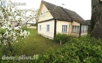 Parduodamas gyvenamasis namas Anykščių rajono sav., Troškūnuose, Dariaus ir Girėno g.