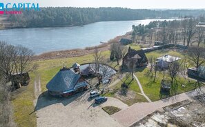 House Širvintų rajono sav., Kaimynuose