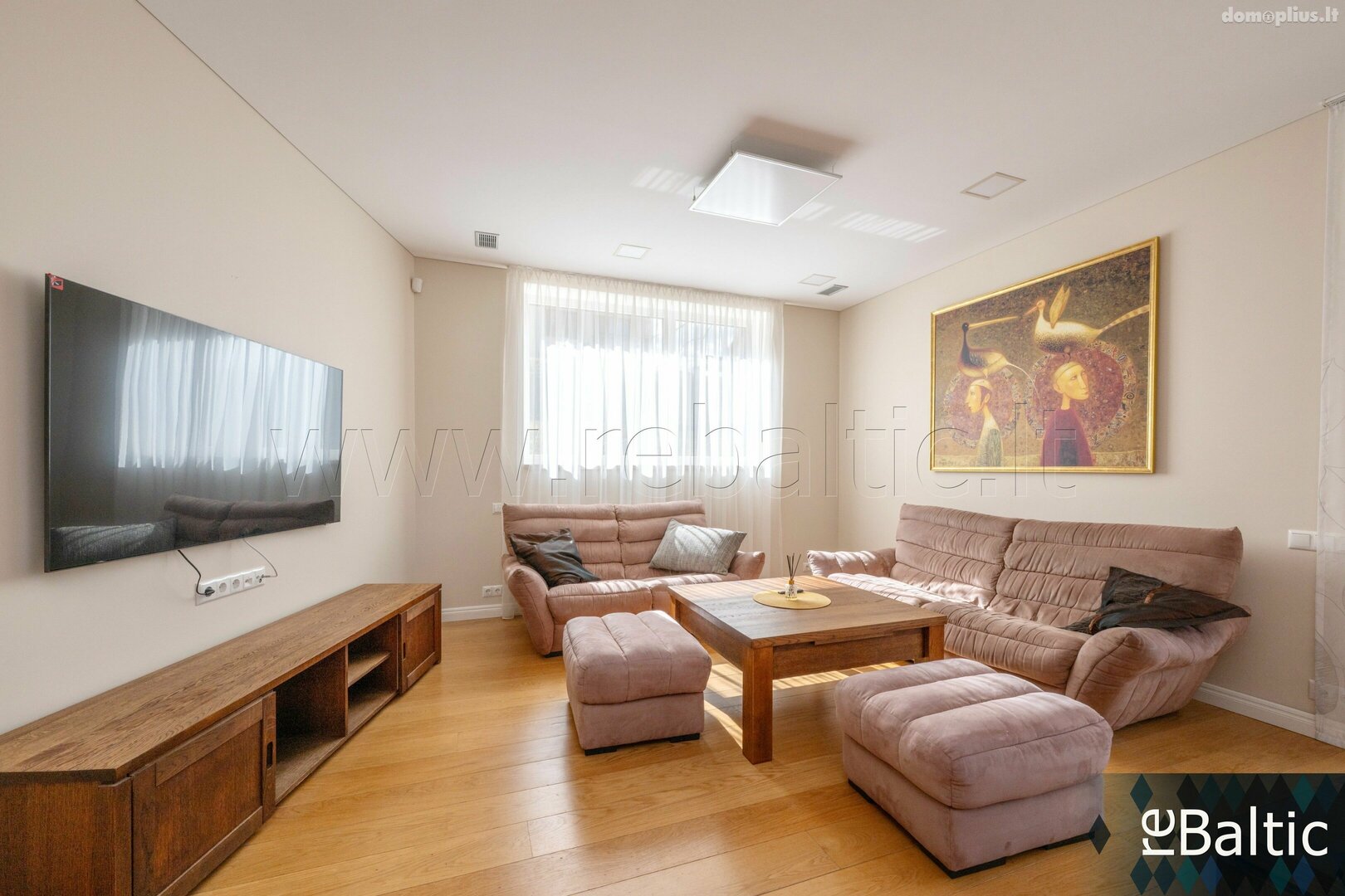 Semi-detached house for rent Vilniuje, Antakalnyje, M. Počobuto g.