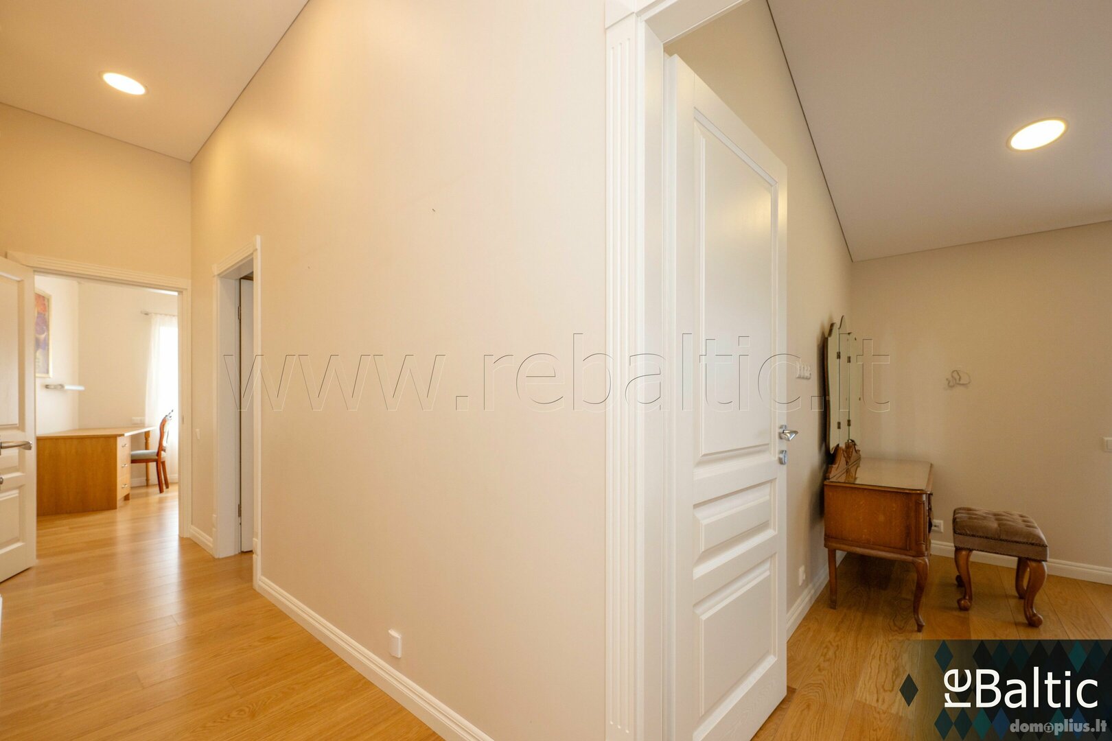 Semi-detached house for rent Vilniuje, Antakalnyje, M. Počobuto g.