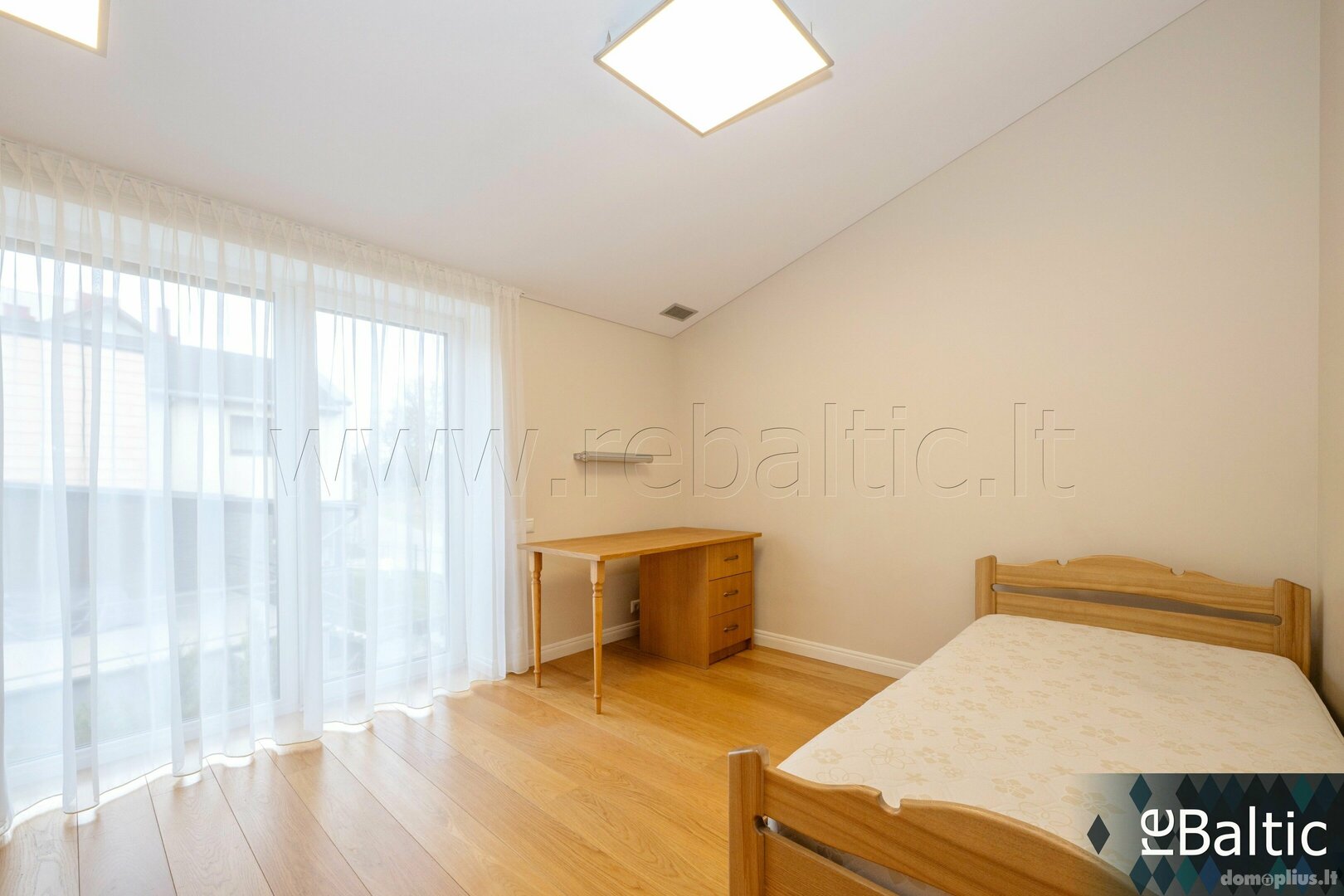 Semi-detached house for rent Vilniuje, Antakalnyje, M. Počobuto g.