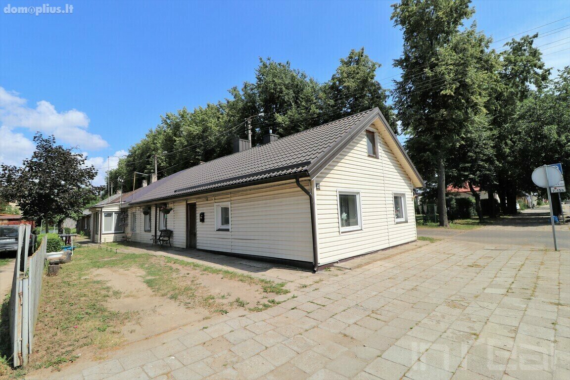 Parduodama gyvenamojo namo dalis Panevėžyje, Centre, Ukmergės g.