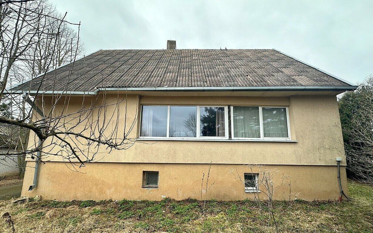 Parduodamas gyvenamasis namas Radviliškio rajono sav., Beinoravoje, Mokyklos g.