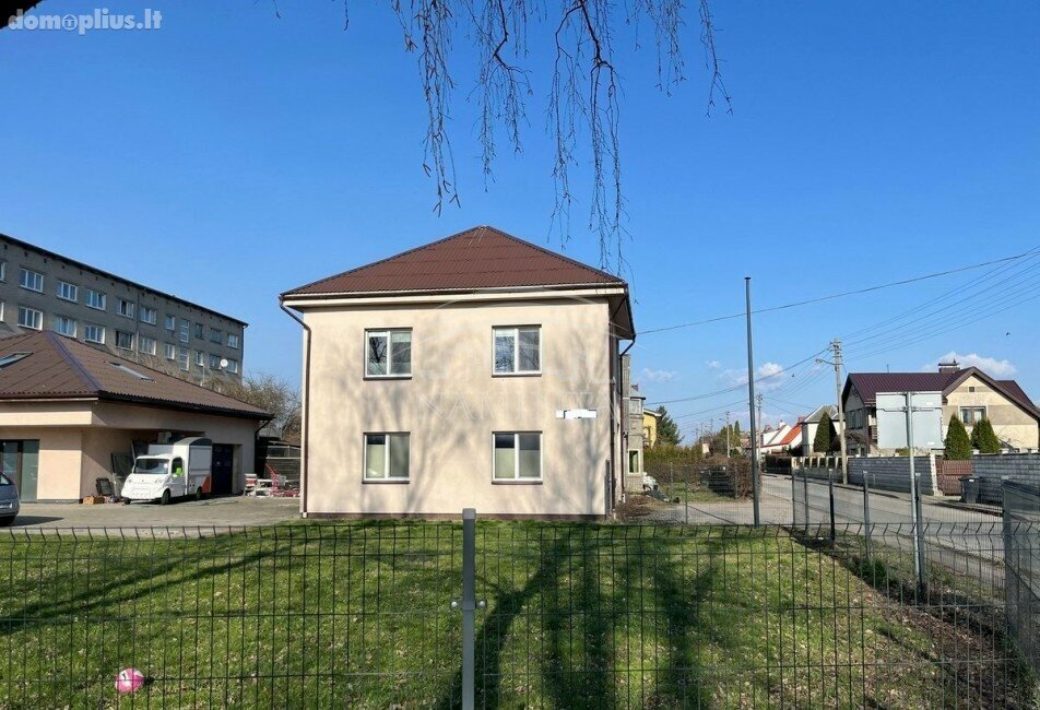 Parduodamas gyvenamasis namas Klaipėdoje, Mokyklos