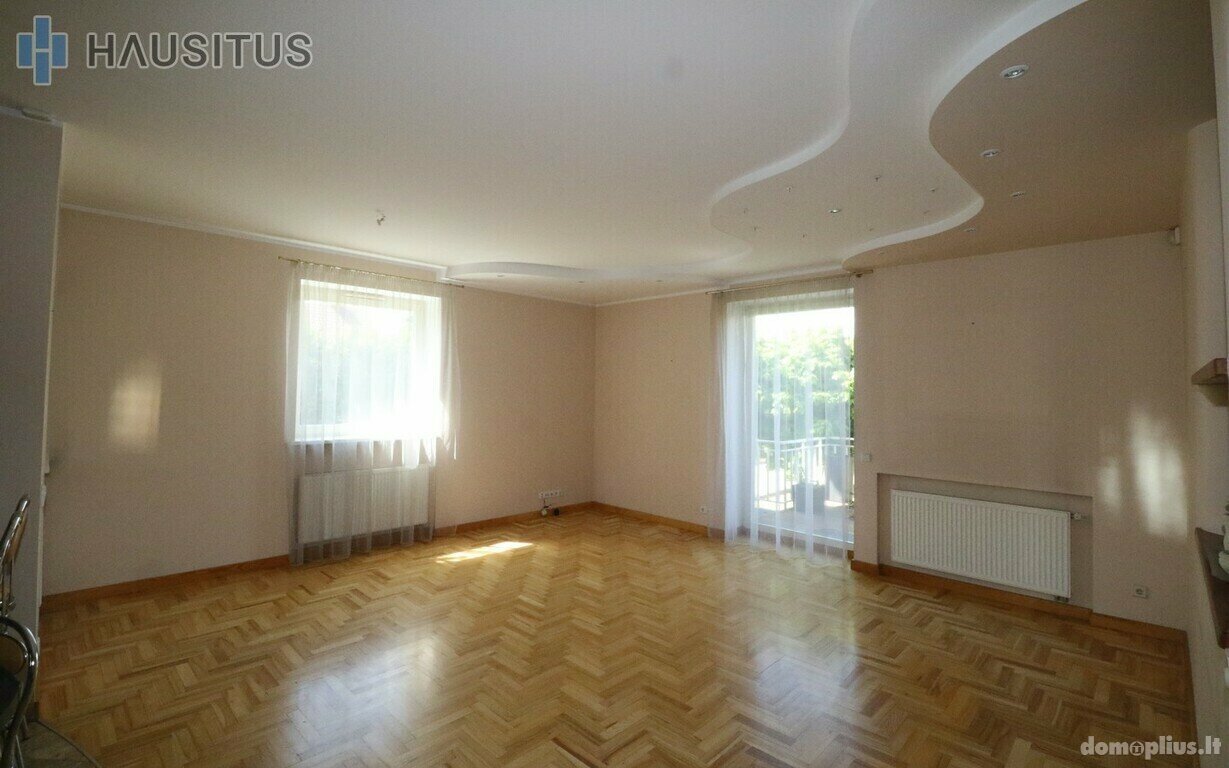 Parduodamas gyvenamasis namas Kaune, Vytėnuose, Baltalksnių g.