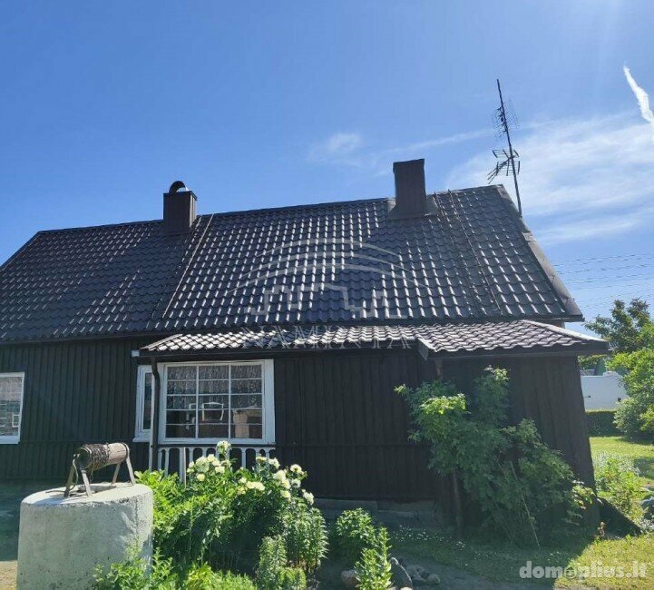 Parduodamas gyvenamasis namas Klaipėdos rajono sav., Veiviržėnuose