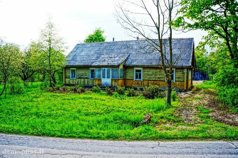 Parduodama sodyba Ignalinos rajono sav., Mėčionyse, Mėčionių g.