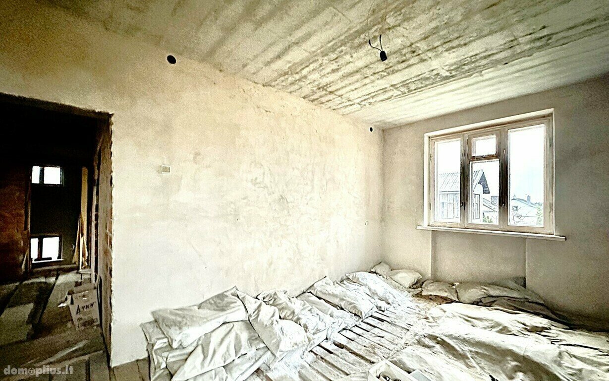 Продаётся часть дома Panevėžyje, Rožėse, Siesrauto g.