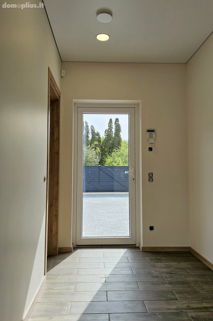 Nuomojamas sodo namas Vilniuje, Salininkuose, Sakalaičių Sodų 2-oji g.