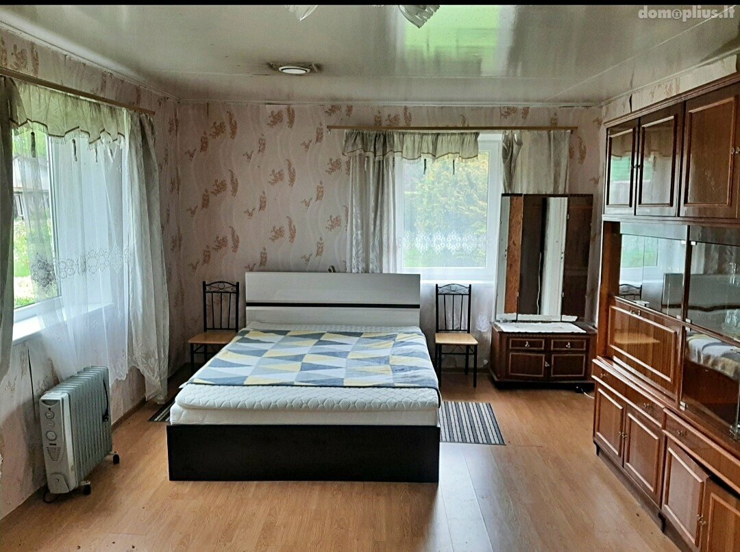 Parduodama sodyba Pakruojo rajono sav., Nociūnuose, Berštalio g.
