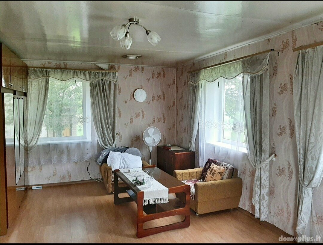 Parduodama sodyba Pakruojo rajono sav., Nociūnuose, Berštalio g.