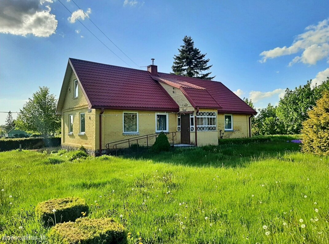 Parduodama sodyba Pakruojo rajono sav., Nociūnuose, Berštalio g.