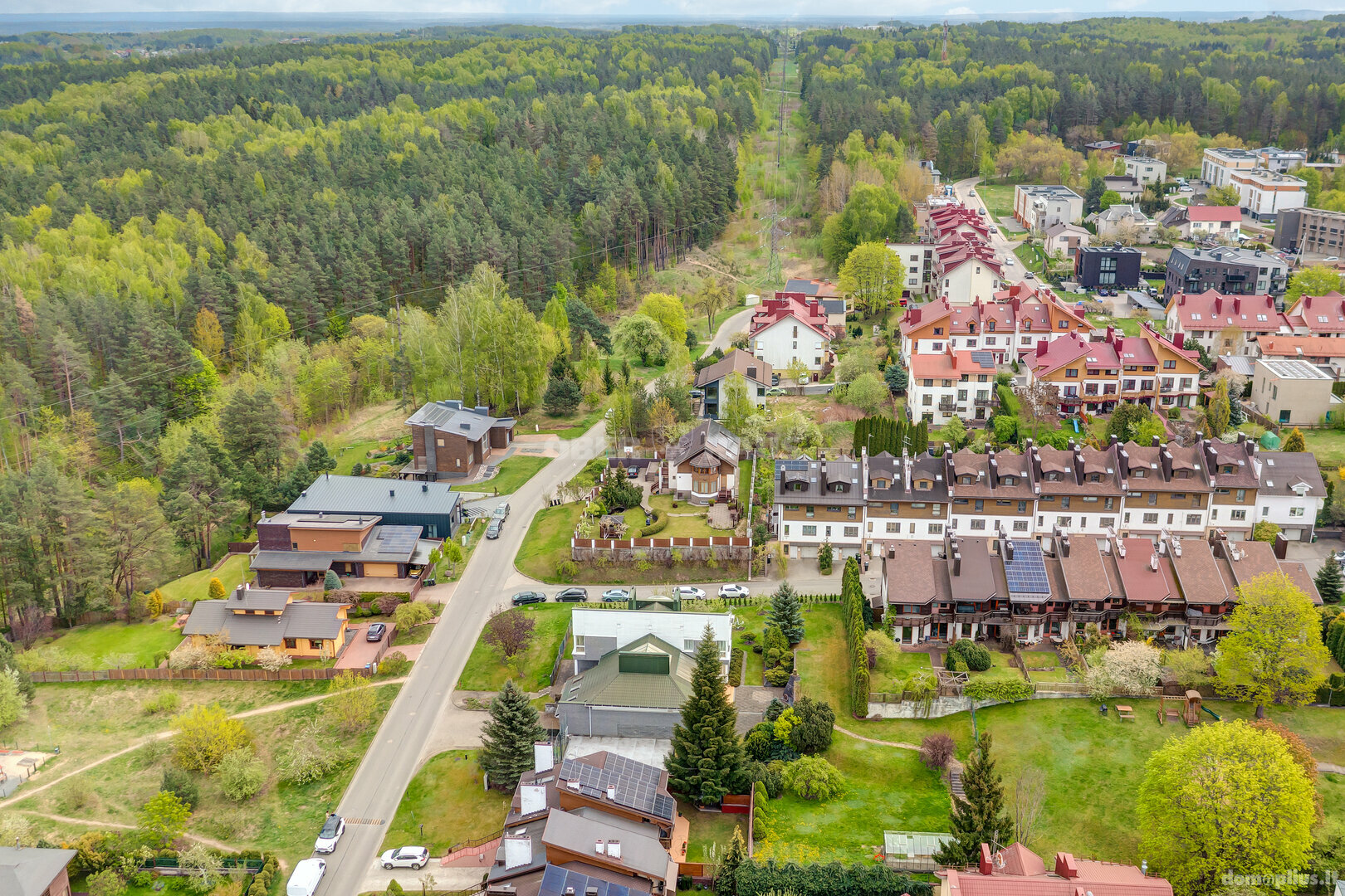Parduodamas gyvenamasis namas Vilniuje, Saulėtekyje