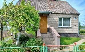Дом Radviliškio rajono sav., Pavartyčiuose, Darželio g.