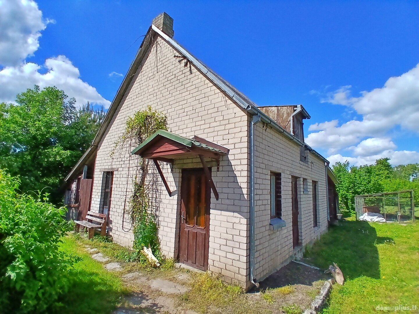 Parduodamas gyvenamasis namas Radviliškio rajono sav., Šeduvoje, Darbininkų g.