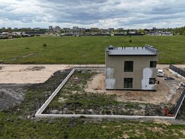 Продаётся сблокированный дом Šiauliuose, Žaliūkiuose