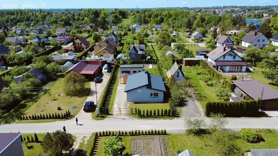 Parduodamas sodo namas Kelmės rajono sav., Kelmėje, Vyšnių g.