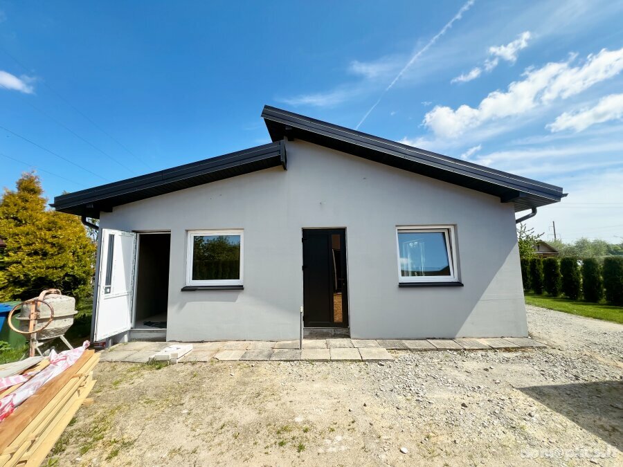 Parduodamas sodo namas Kelmės rajono sav., Kelmėje, Vyšnių g.
