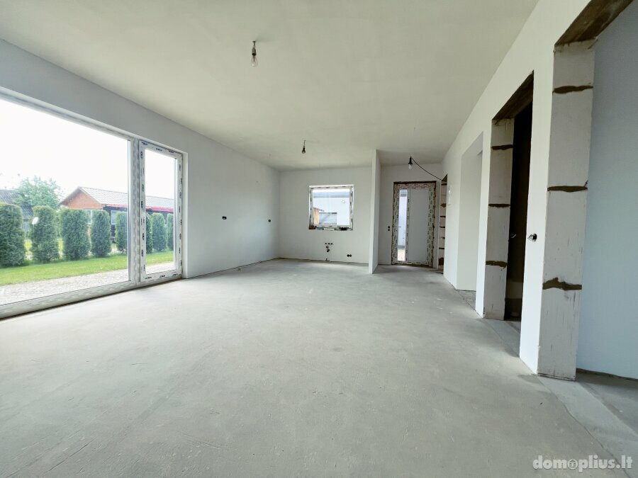 Parduodamas sodo namas Kelmės rajono sav., Kelmėje, Vyšnių g.
