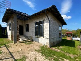 Gyvenamasis namas Vilniaus rajono sav., Melekonyse, Svajonės 7-oji g.