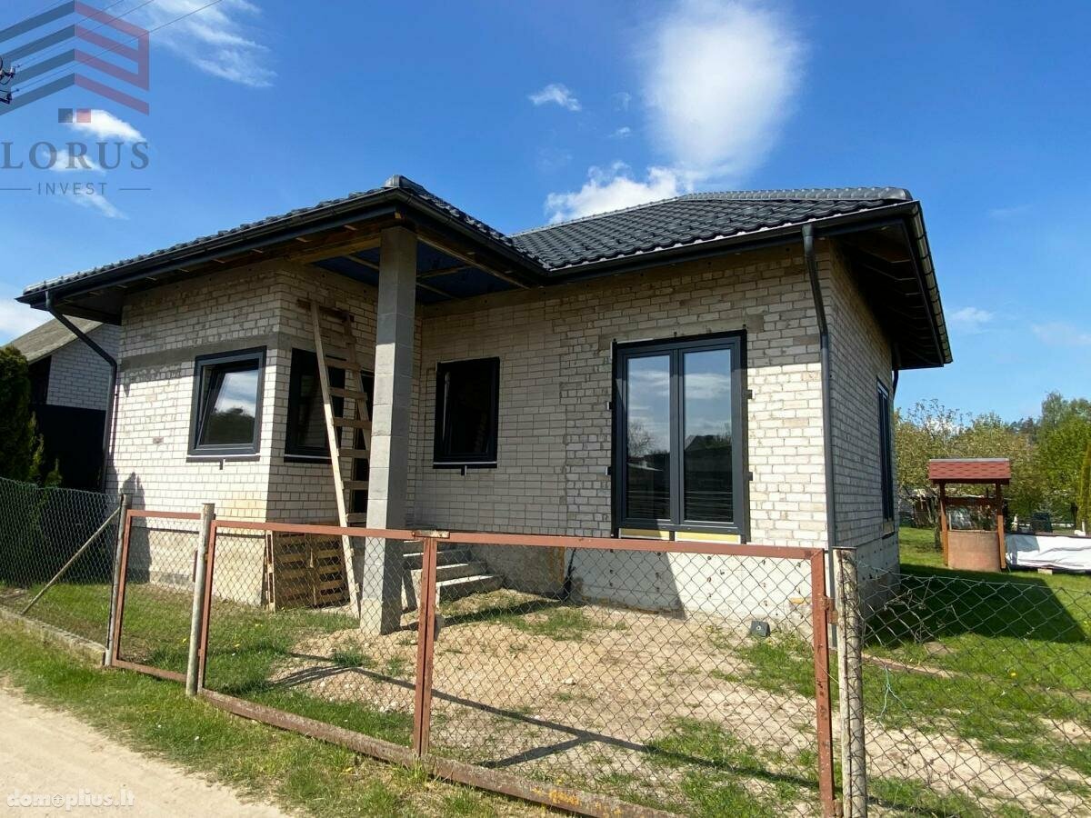 Parduodamas gyvenamasis namas Vilniaus rajono sav., Melekonyse, Svajonės 7-oji g.