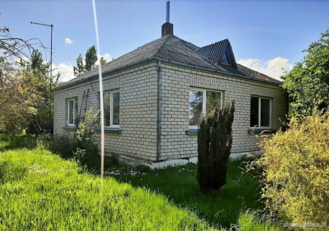Parduodama sodyba Joniškio rajono sav., Plikiškiuose, Šilelių g.