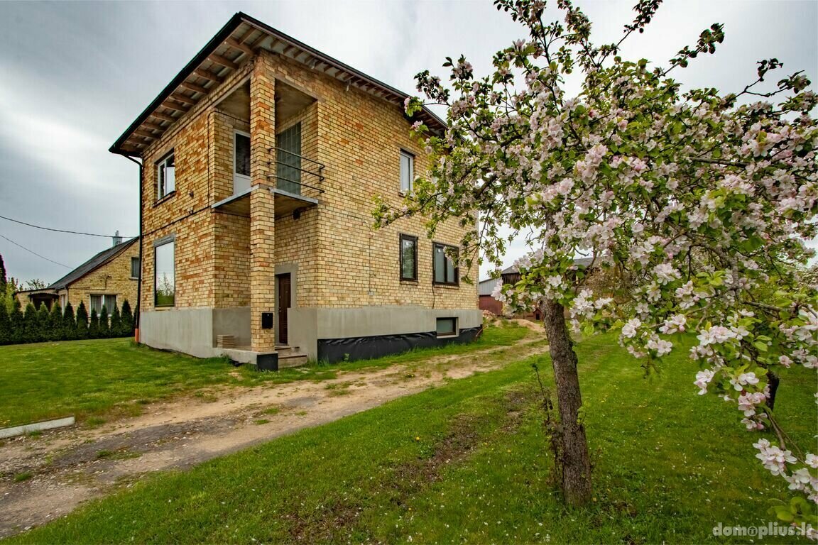 Parduodamas gyvenamasis namas Panevėžio rajono sav., Garuckuose, Dubarų g.