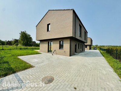 Parduodamas sublokuotas namas Palangoje, Sergiškių g.