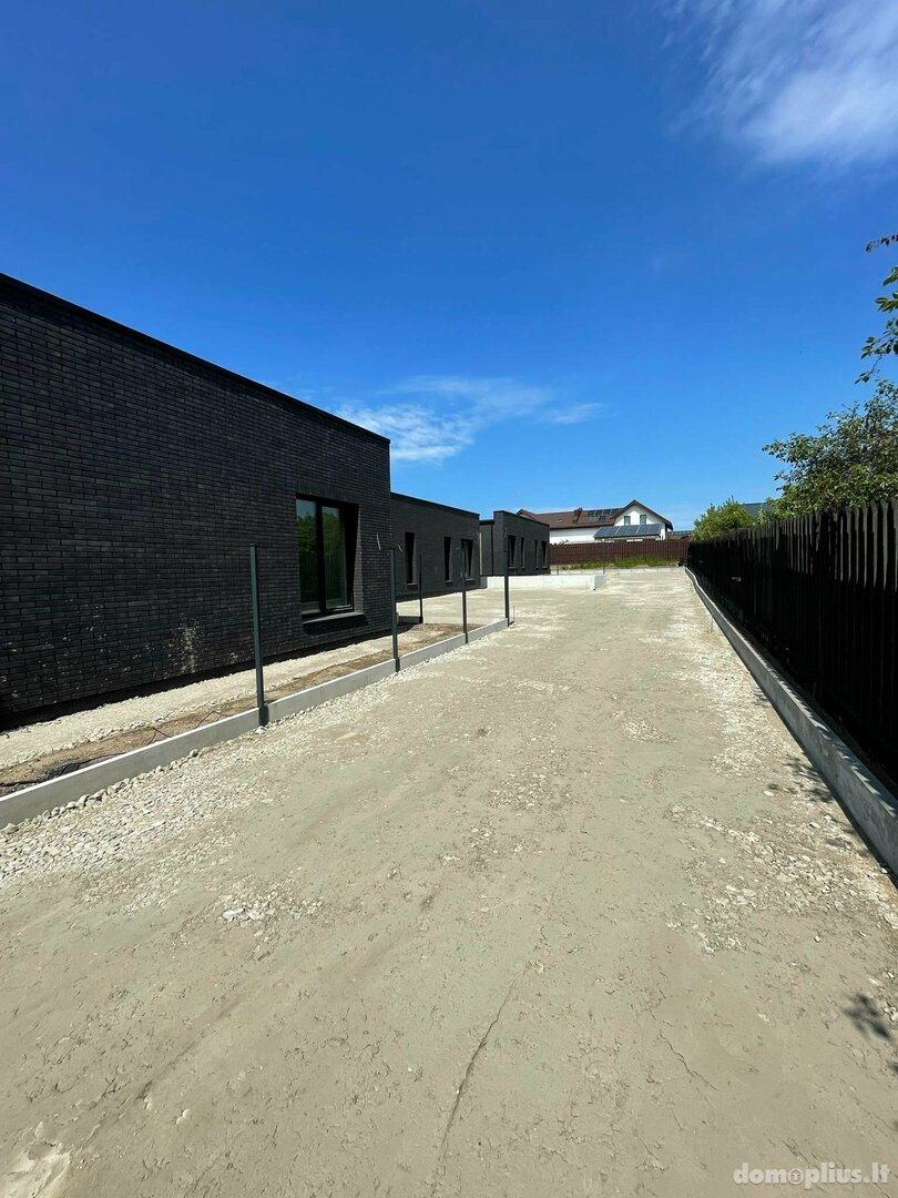 Продаётся сблокированный дом Klaipėdoje, Tauralaukyje, Debesų g.