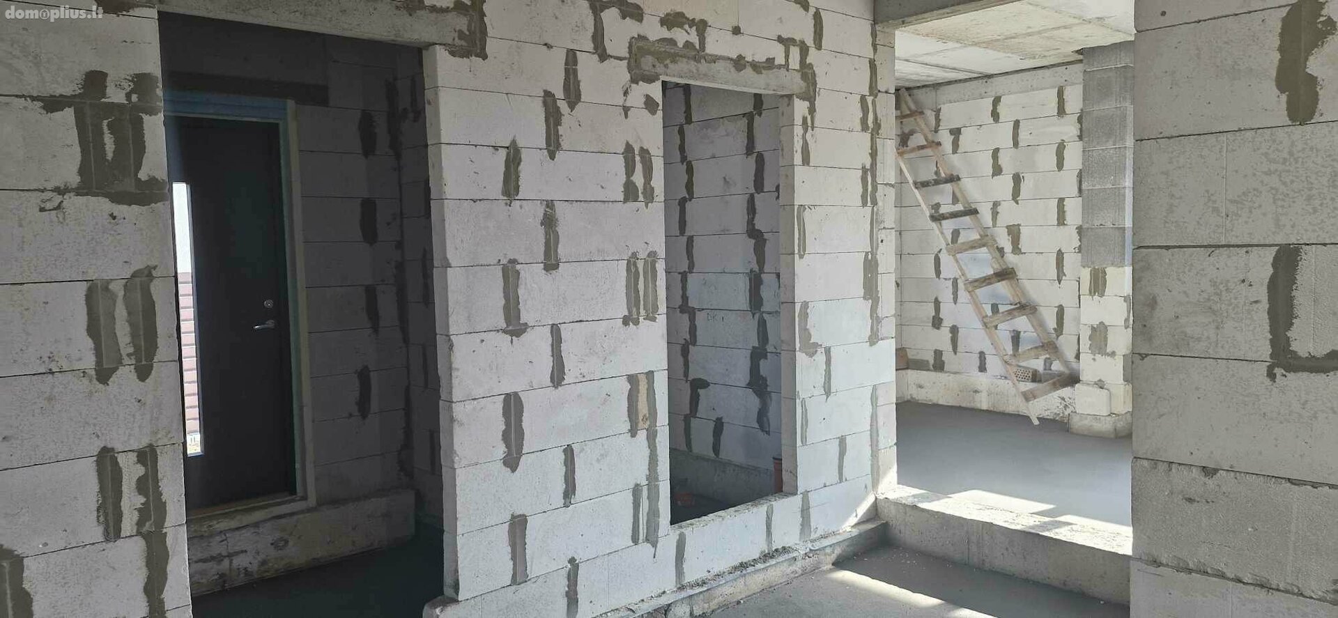 Продаётся сблокированный дом Klaipėdoje, Tauralaukyje, Vėjo g.
