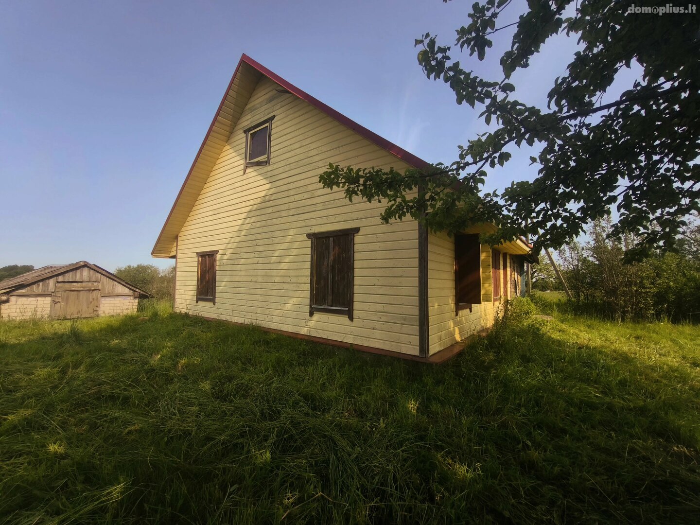 Parduodama gyvenamojo namo dalis Molėtų rajono sav., Dailidėse, Žilvyčių g.