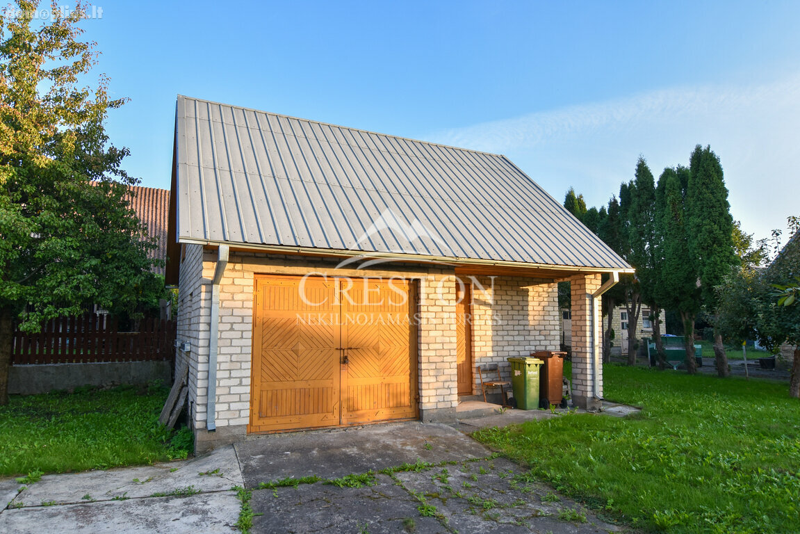 Parduodamas gyvenamasis namas Kelmės rajono sav., Kelmėje, A. Mackevičiaus g.