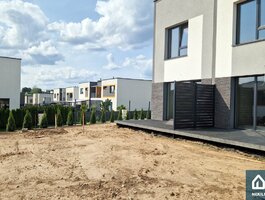 Продаётся сблокированный дом Vilniuje, Kalnėnuose, Baskų g.