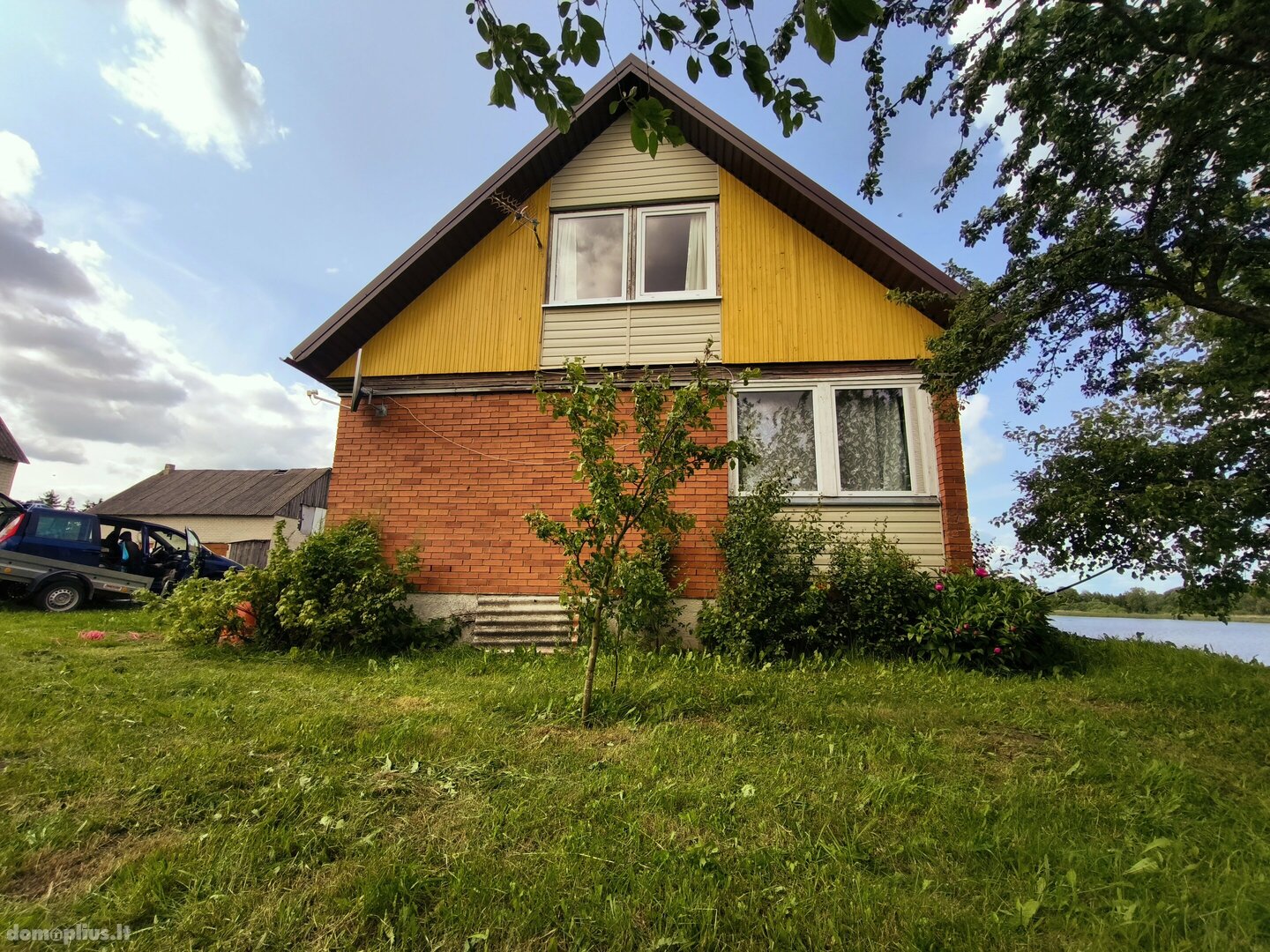 Parduodamas gyvenamasis namas Kupiškio rajono sav., Vainiūniškyje, Pamario g.