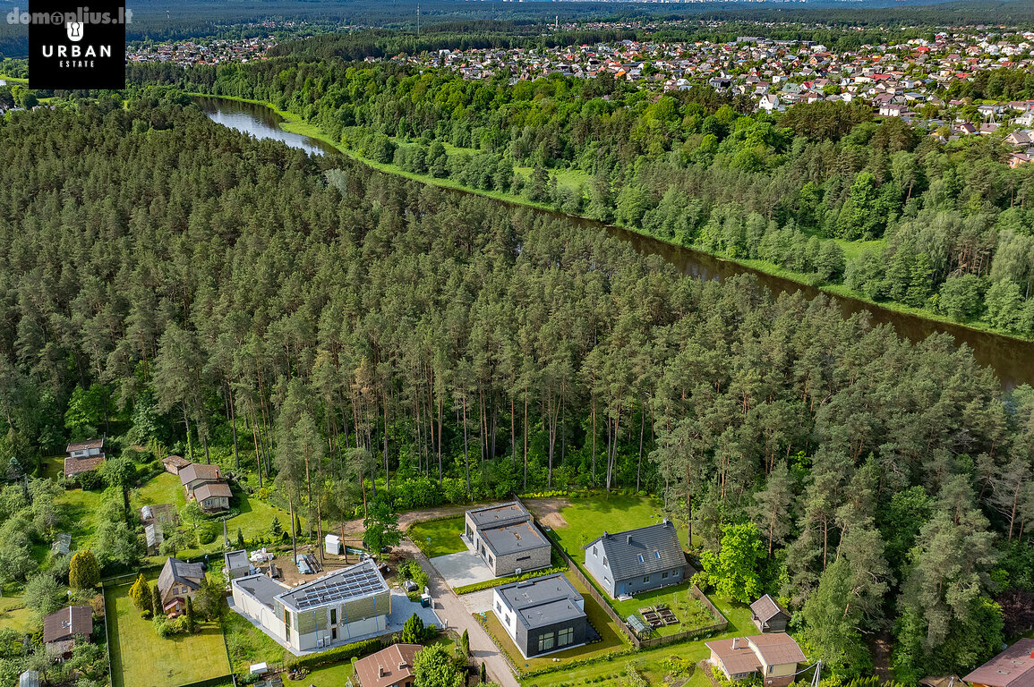 Parduodamas gyvenamasis namas Vilniuje, Antakalnyje, Laurų Sodų 1-oji g.