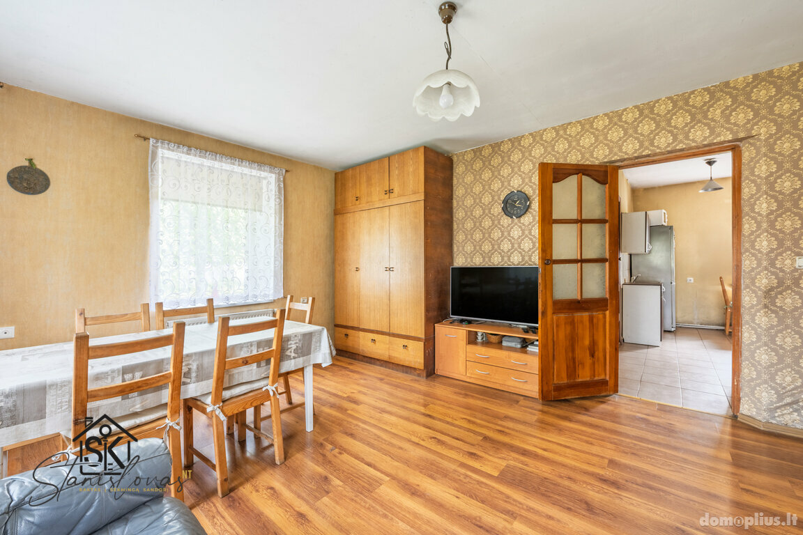 Parduodamas gyvenamasis namas Šilutės rajono sav., Vilkyčiuose